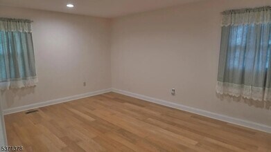 1 Landry Rd in Franklin Township, NJ - Building Photo - Building Photo