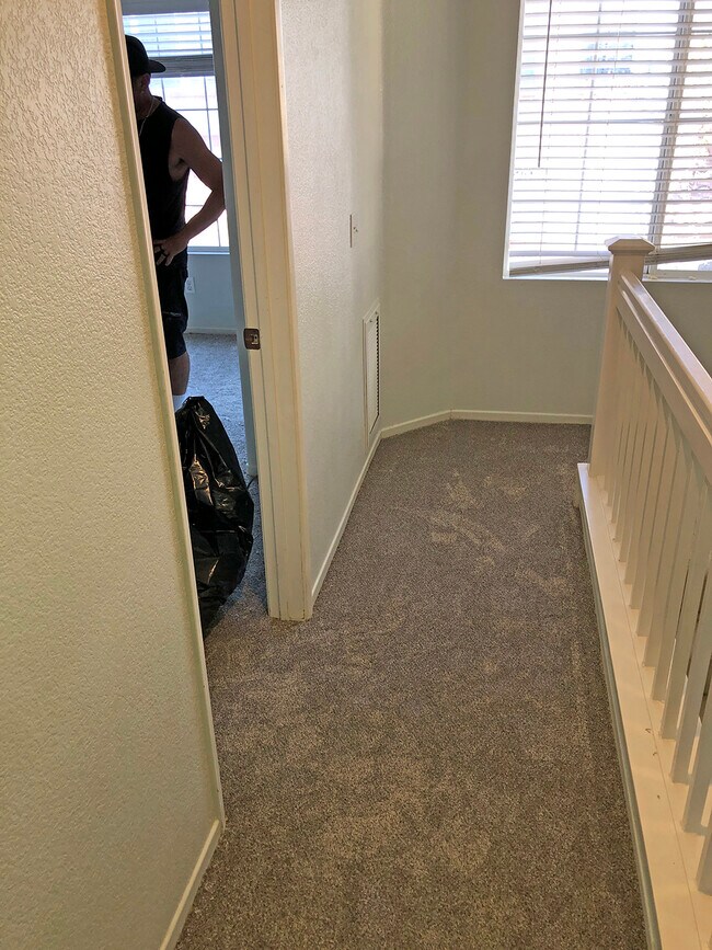 10140 Wateridge Cir in San Diego, CA - Building Photo - Building Photo