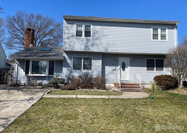 property at 42 Avon Terrace