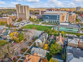3018 N Murray Ave in Milwaukee, WI - Building Photo - Building Photo