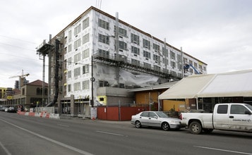 888 in Portland, OR - Building Photo - Building Photo