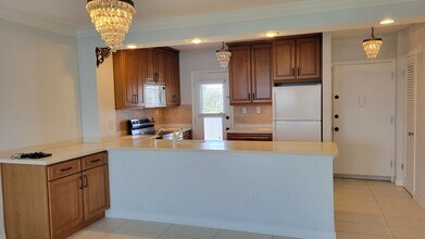 771 John Ringling Blvd in Sarasota, FL - Building Photo - Building Photo