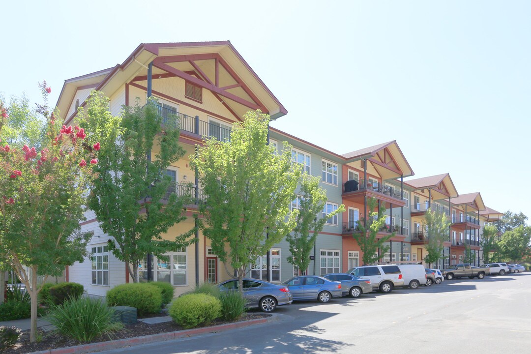 164 Johnson St in Windsor, CA - Building Photo