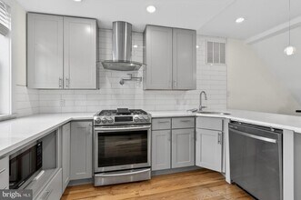 741 Watkins St in Philadelphia, PA - Building Photo - Building Photo