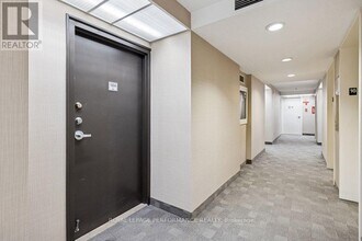 475 Laurier Ave W in Ottawa, ON - Building Photo - Building Photo