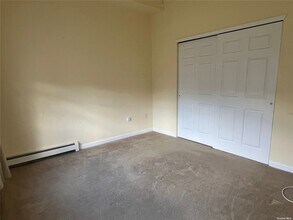 504 Chapman Blvd in Manorville, NY - Building Photo - Building Photo