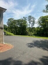 585 Burncoat St in Worcester, MA - Building Photo - Building Photo