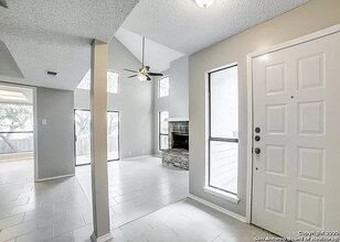 6009 Glen Heather in San Antonio, TX - Building Photo - Building Photo