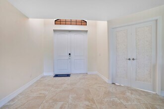 1627 SW 14th St in Cape Coral, FL - Foto de edificio - Building Photo