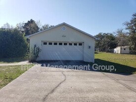 10264 Spring Hill Dr in Spring Hill, FL - Building Photo