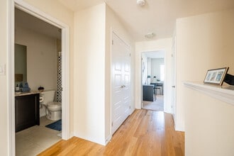 104 Esther Cres, Unit SI ID1345823P in Thorold, ON - Building Photo - Building Photo