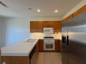 9449 Compass Point Dr S in San Diego, CA - Building Photo - Building Photo