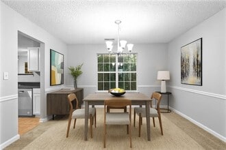 498 Pecan Wood Cir in Fairburn, GA - Building Photo - Building Photo