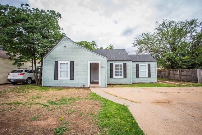 property at 2421 25th St