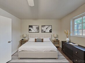 11364 Quail Run St in Dallas, TX - Foto de edificio - Building Photo