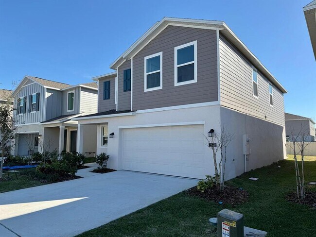 3658 Hardman Dr in Lake Wales, FL - Building Photo - Building Photo