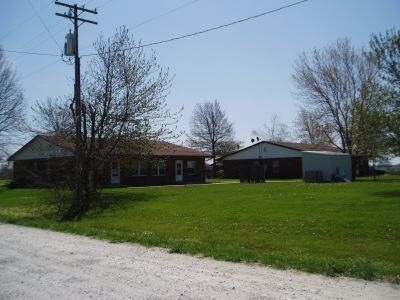 W Dade County Rd 22 in Arcola, MO - Foto de edificio - Building Photo