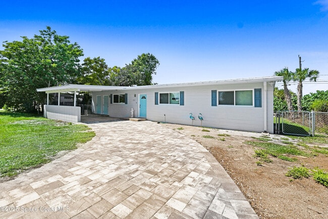 property at 702 Lund Cir