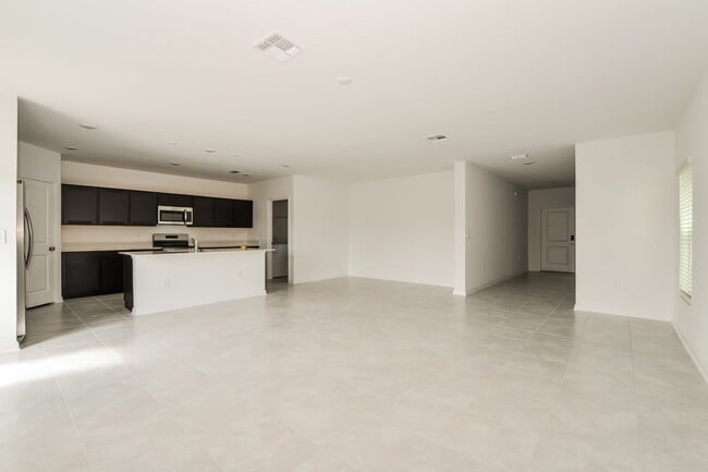 1670 Teagan Ln in Winter Haven, FL - Building Photo - Building Photo