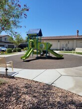 8705 Giant Causeway Ave in Las Vegas, NV - Foto de edificio - Building Photo