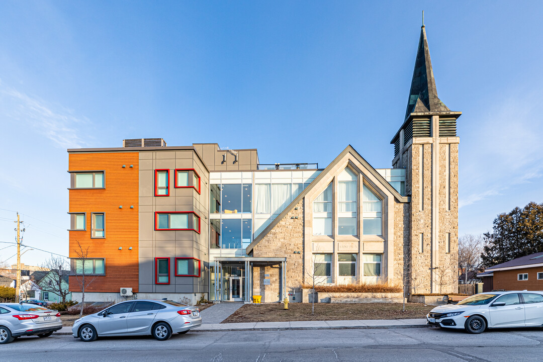 Alma Sandy Hill Ottawa in Ottawa, ON - Foto de edificio