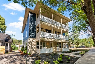 Manito 6 in Spokane, WA - Foto de edificio - Building Photo