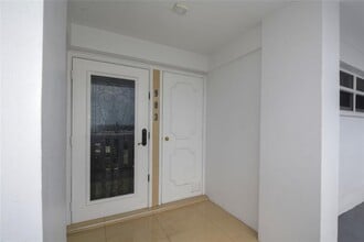 1012 N Ocean Blvd in Pompano Beach, FL - Building Photo - Building Photo