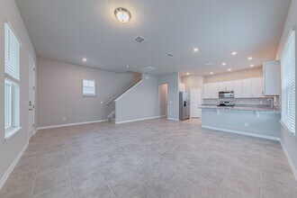 524 Venetian Palms Blvd in New Smyrna Beach, FL - Foto de edificio - Building Photo