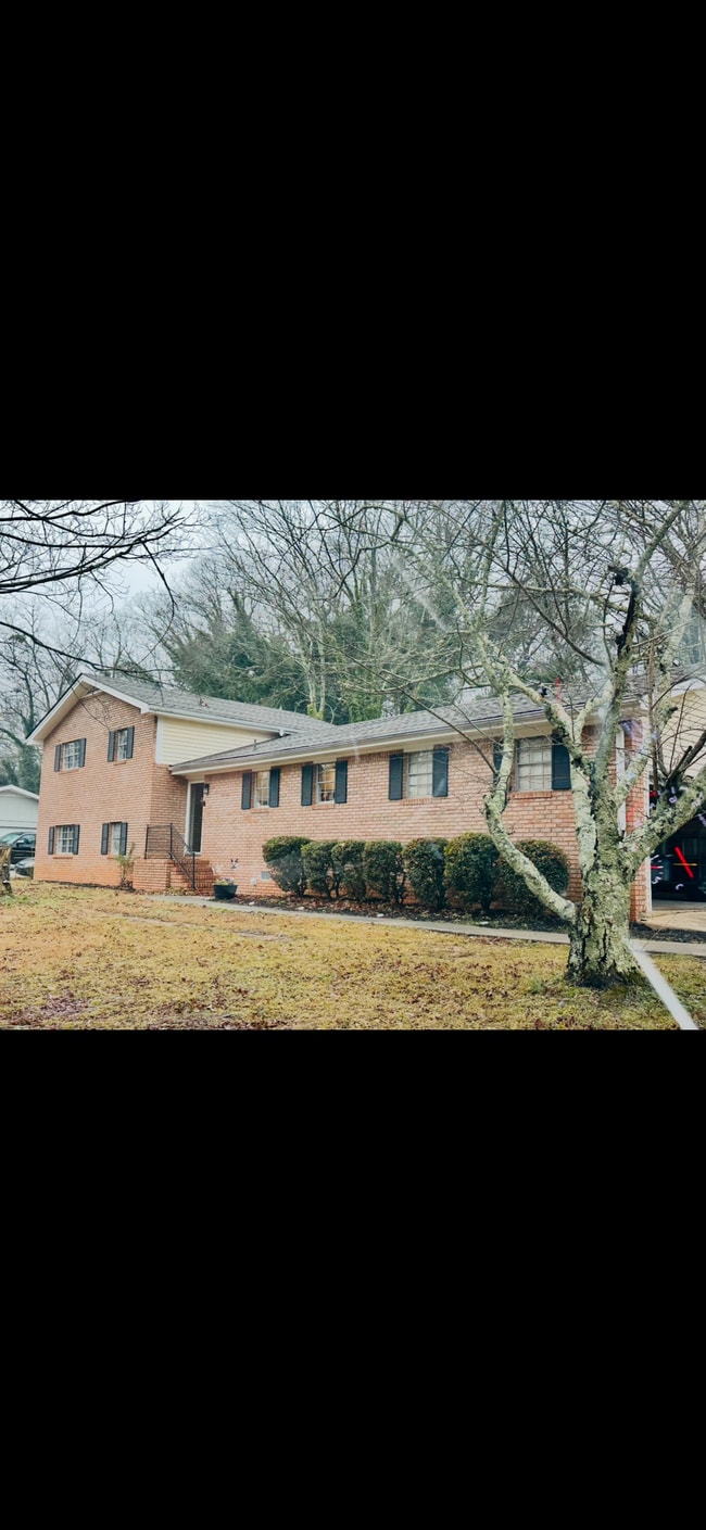 property at 3241 Bomar Rd