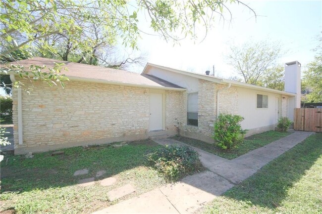 1013 Fieldwood Dr in Austin, TX - Building Photo - Building Photo