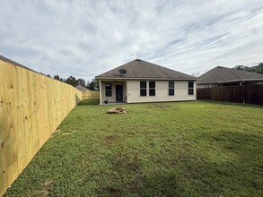23033 Isabella Dr in Robert, LA - Building Photo - Building Photo