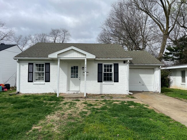 1619 S Kentwood Ave in Springfield, MO - Building Photo - Building Photo