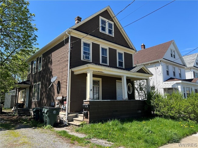 property at 44 Muskingum St