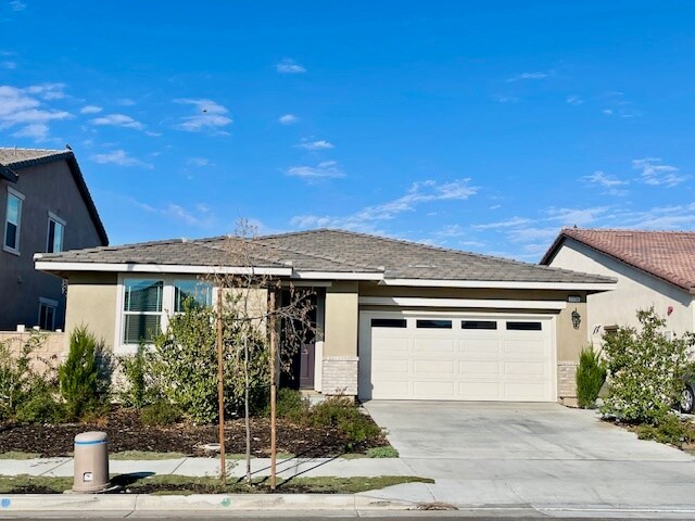 2538 Wild Rose St in Perris, CA - Building Photo