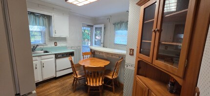 74 Linden St in West Haven, CT - Building Photo - Building Photo