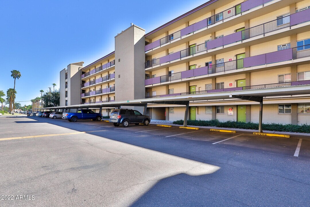 351 E Thomas Rd in Phoenix, AZ - Building Photo