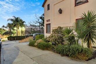 Federal Apartments in Los Angeles, CA - Building Photo - Building Photo