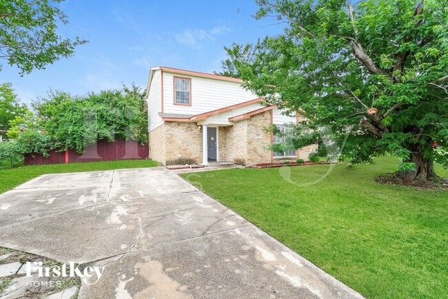 property at 501 Curtis Pl