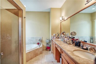 1950 Presidential Way-Unit -9 in West Palm Beach, FL - Building Photo - Building Photo