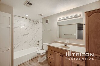 10404 Dresden St in Longmont, CO - Building Photo - Building Photo