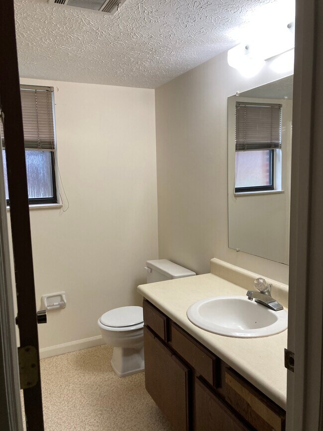 30 Campbell Dr Rentals in Parkersburg, WV