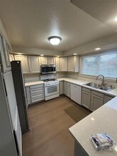 209 E 3rd St in Everson, WA - Building Photo - Building Photo