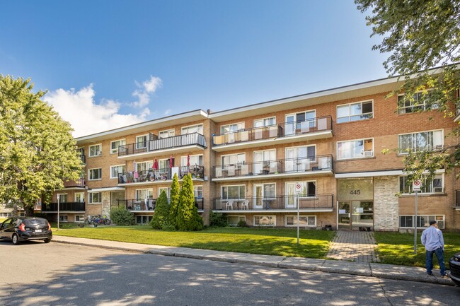 465 Lepage Av Apartments | Dorval, QC Apartments For Rent