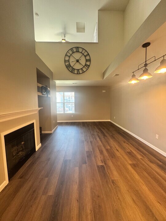 18622 E Water Dr in Aurora, CO - Building Photo