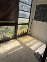 827 NE 199th St in North Miami Beach, FL - Building Photo - Building Photo