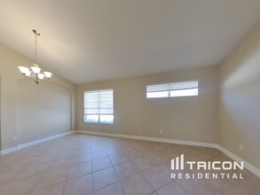 31626 Holcomb Pass in Wesley Chapel, FL - Building Photo - Building Photo
