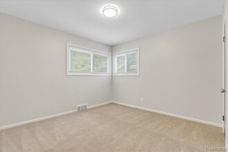 18466 Sumner in Redford Township, MI - Building Photo - Building Photo