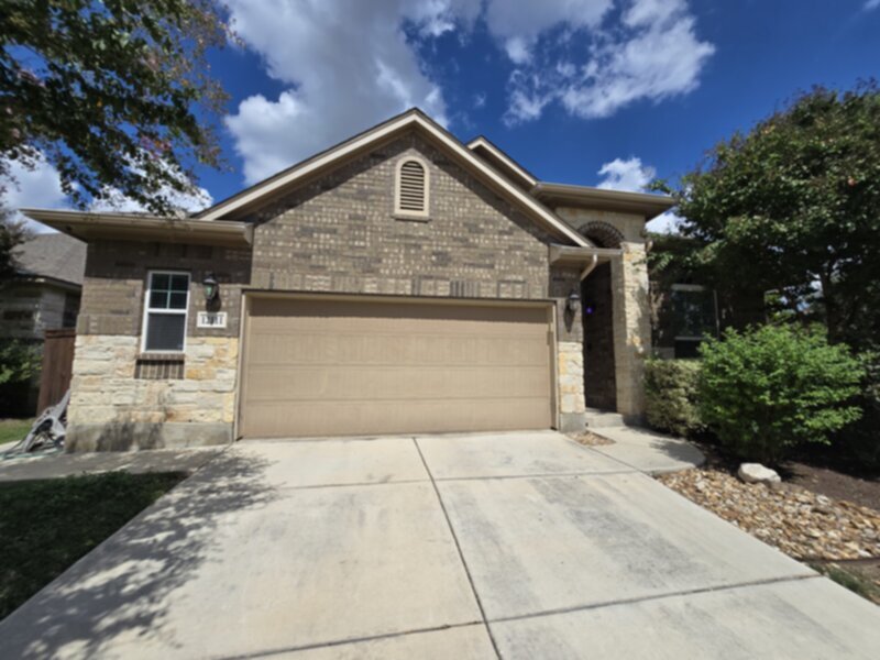 12111 Coxs Alley in San Antonio, TX - Building Photo