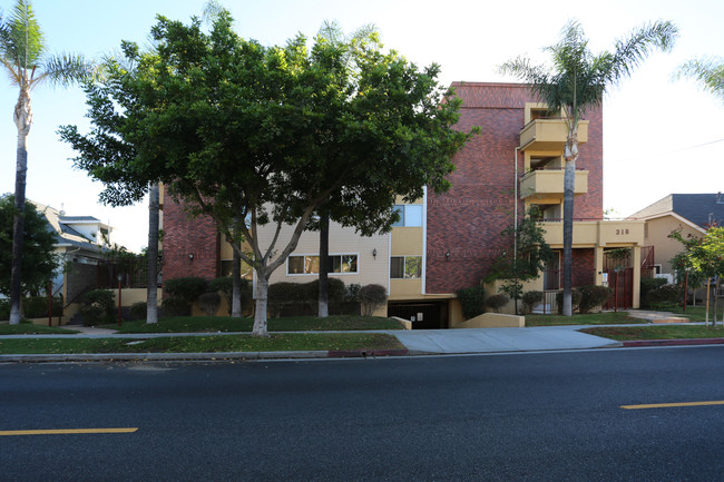 318 N Adams St in Glendale, CA - Building Photo - Building Photo