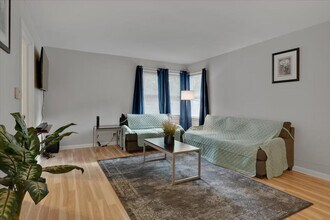 803 W Markham Ave in Durham, NC - Building Photo - Building Photo